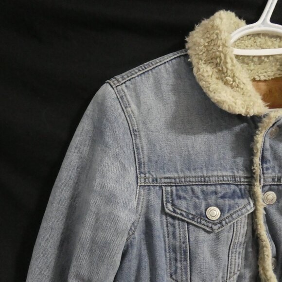 LUCKY BRAND | small | Distressed Jean Denim Sherpa Jacket | Snap Button Closure - Picture 3 of 16